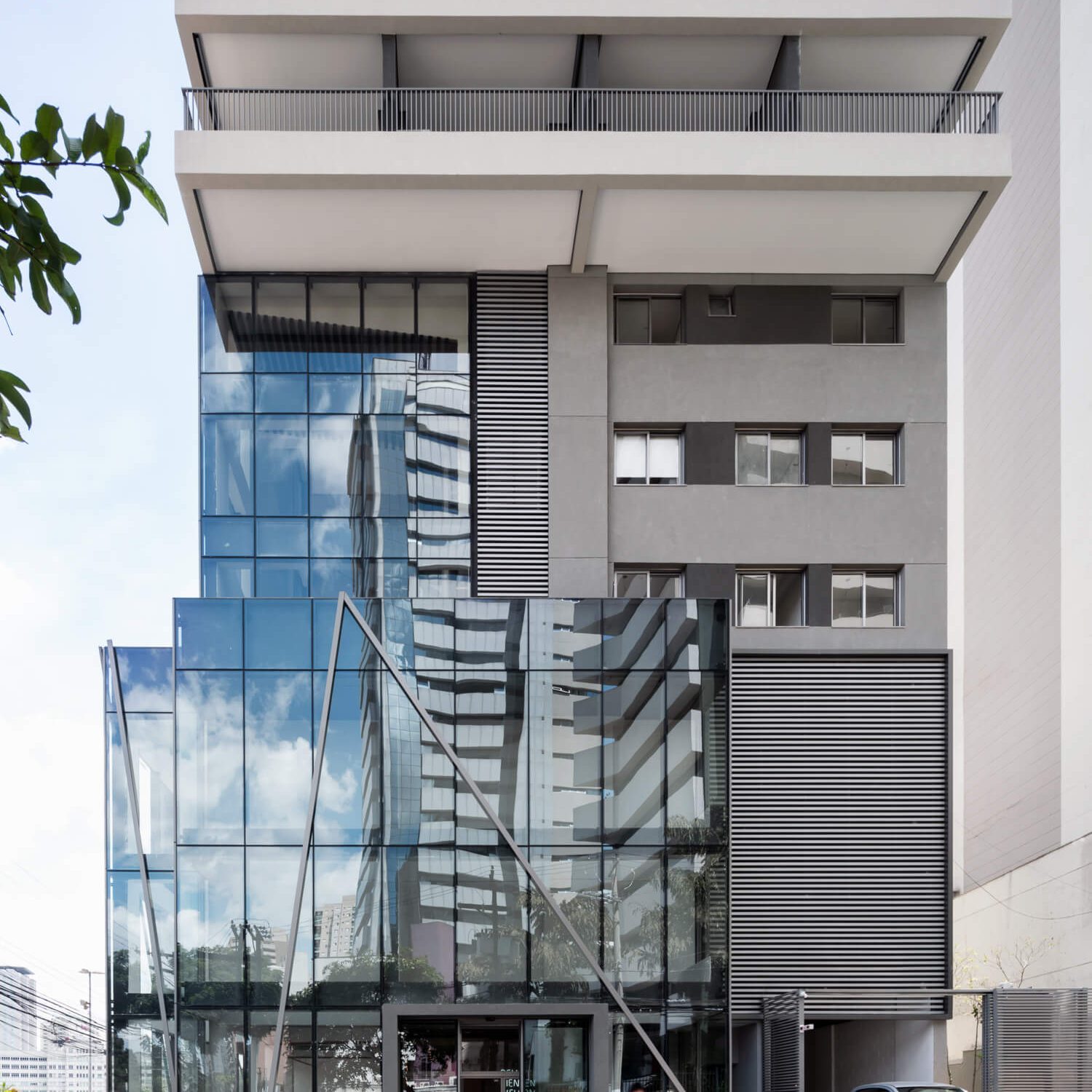 Empreendimento VN Vergueiro na Rua Vergueiro, São Paulo, projeto de arquitetura com 12.000 m² desenvolvido pela IDE STUDIO