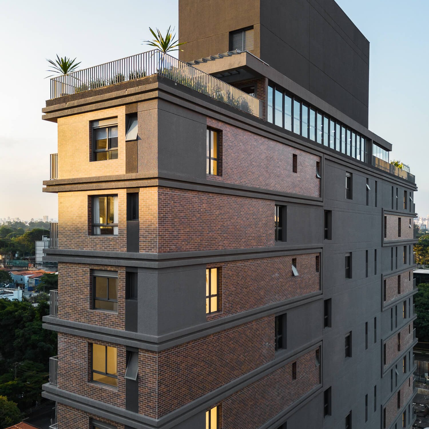 Empreendimento B.Long Ibirapuera, localizado na Avenida Agami, São Paulo - SP. Projeto de arquitetura desenvolvido por IDE STUDIO